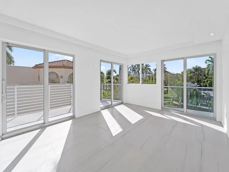421 Hendricks Isle, Fort Lauderdale, Florida, United States. - Photo 59