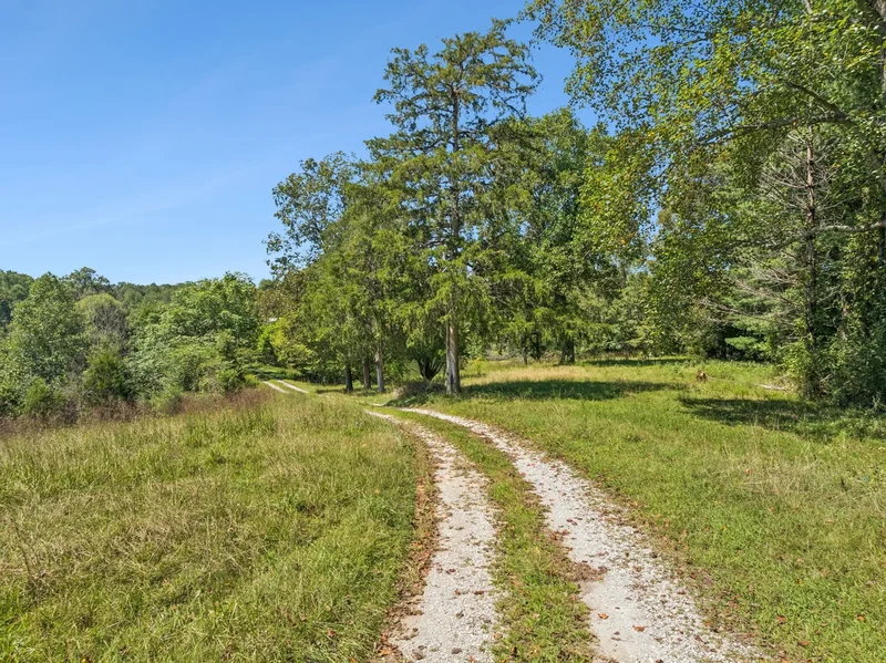 8272 Burgess Falls Rd, Baxter, Tennessee, United States. - Photo 23