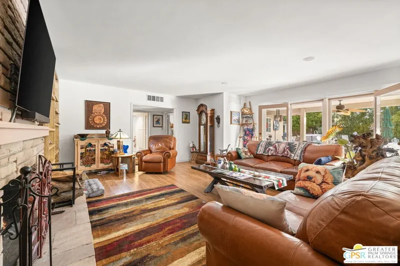 344 N Sunset Way, Palm Springs, CA 92262, Palm Springs, California, United States. - Photo 14