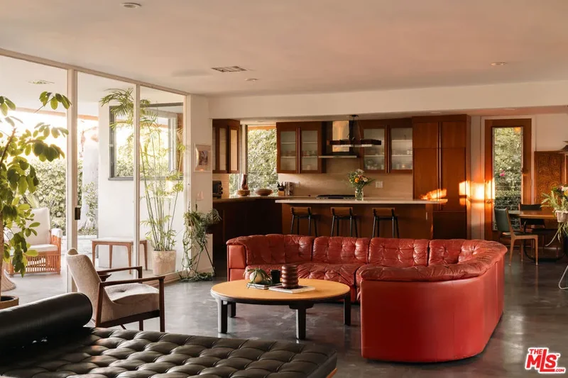 3307 Bonnie Hill Drive, Los Angeles, California, United States. - Photo 28