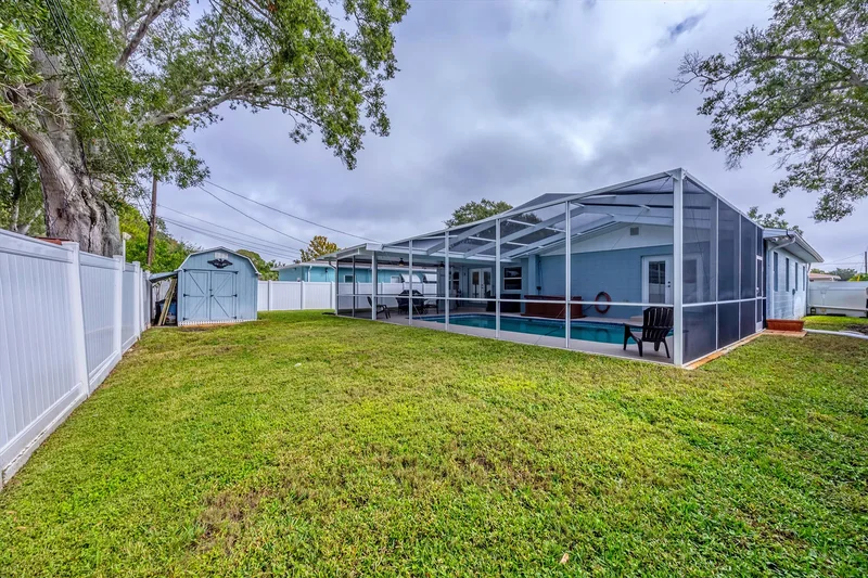 2736 45th Way N, St Petersburg, FL 33713, St. Petersburg, Florida, United States. - Photo 14