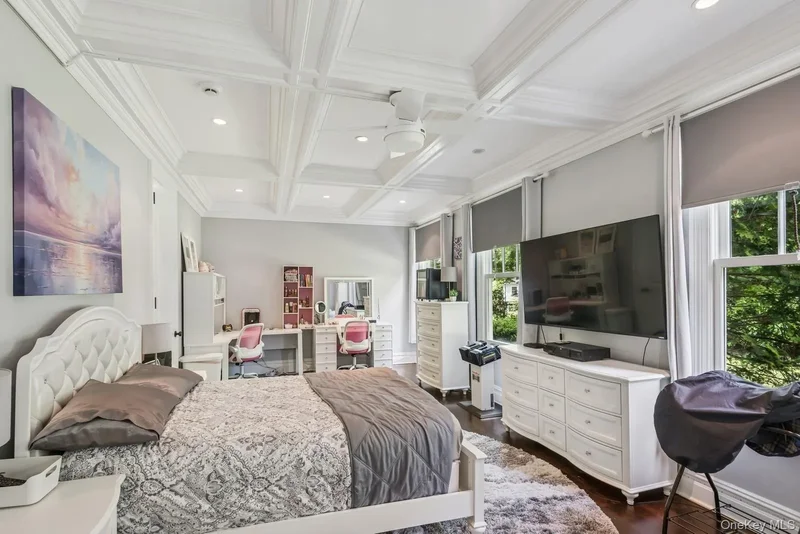 3 The Brae, Woodbury, New York, United States. - Photo 28