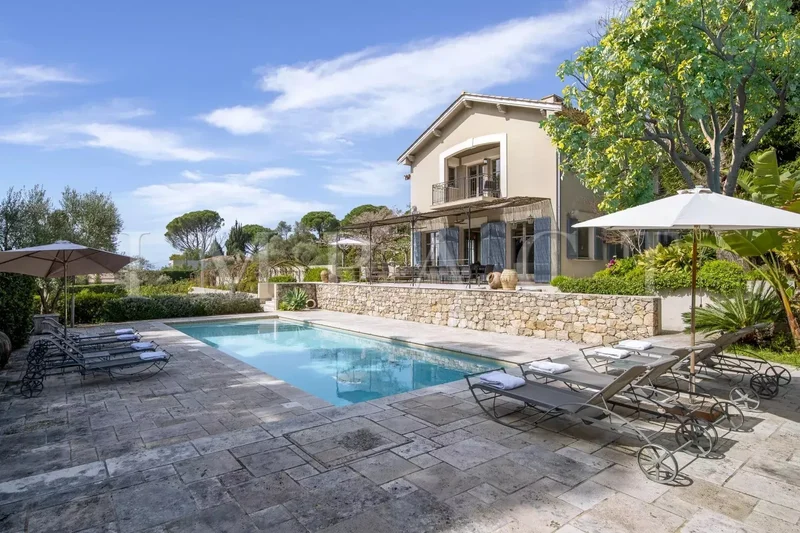 Antibes, Provence-Alpes-Côte d'Azur, France. - Photo 9