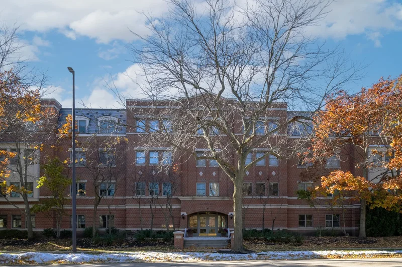 1688 Green Bay Road #204, Highland Park, Illinois, United States. - Photo 12