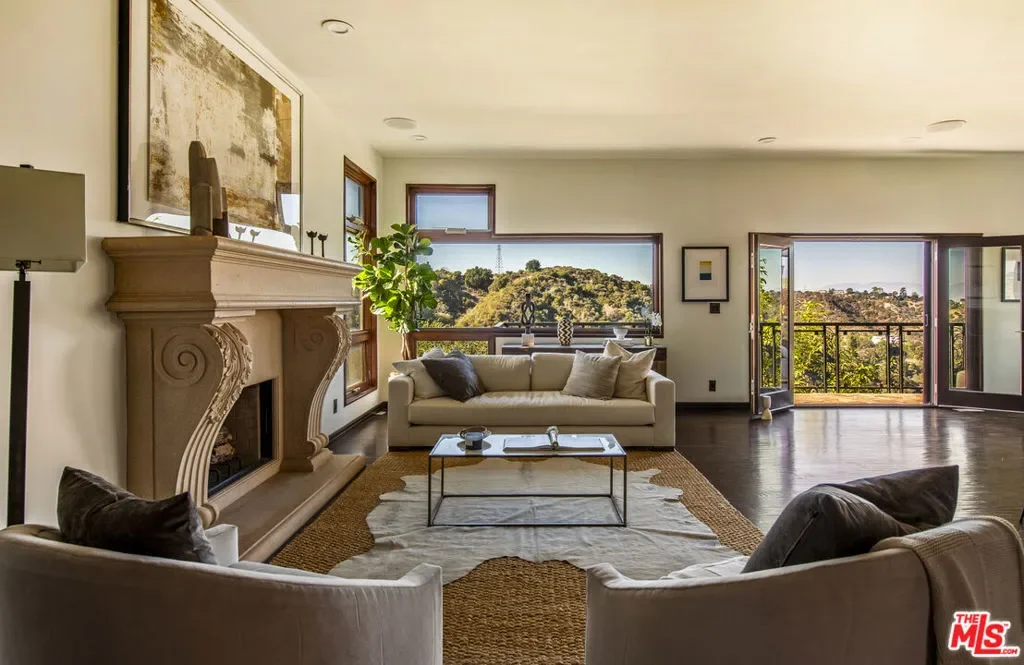 2125 Kew Drive, Los Angeles, California, United States. - Photo 26