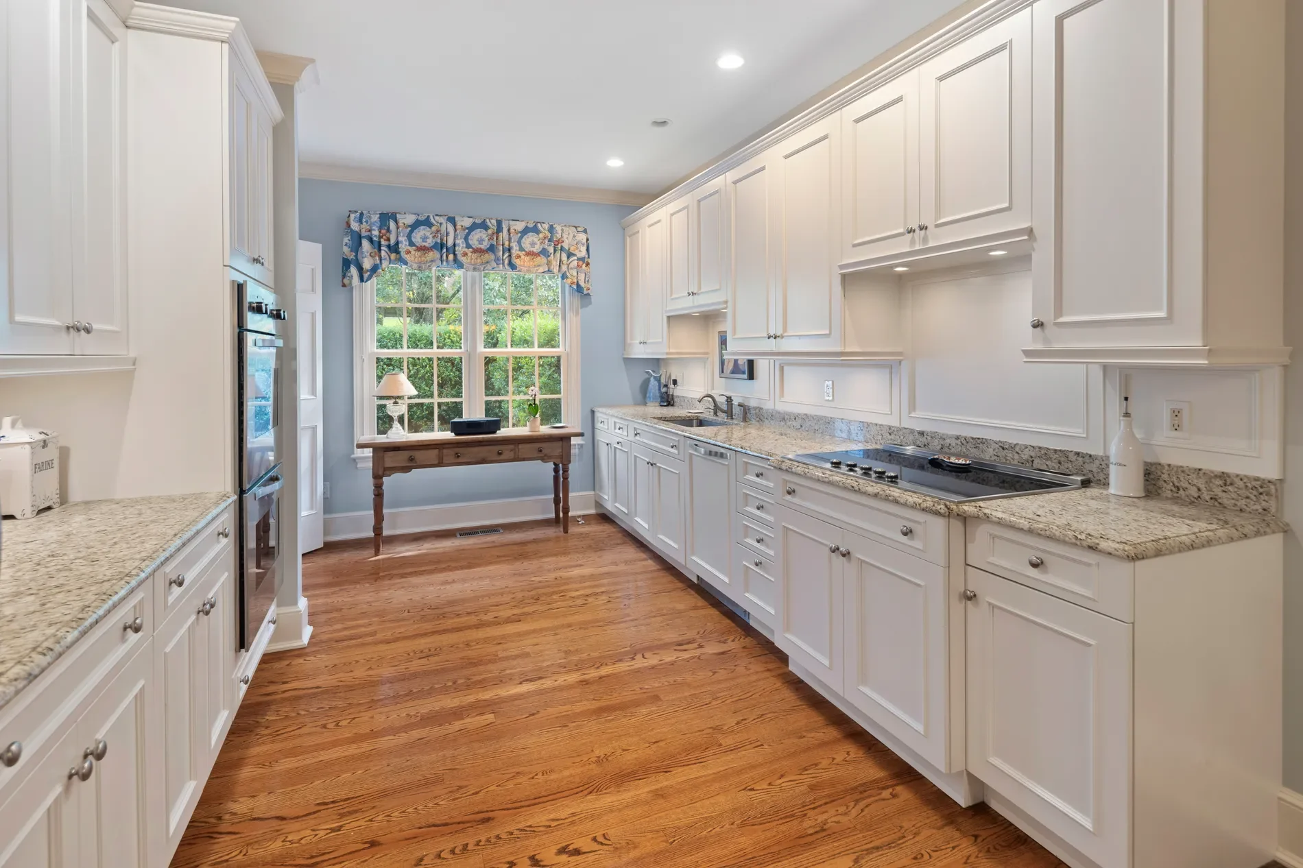 197 Park Street 13, New Canaan, CT 06840, New Canaan, Connecticut, United States. - Photo 10