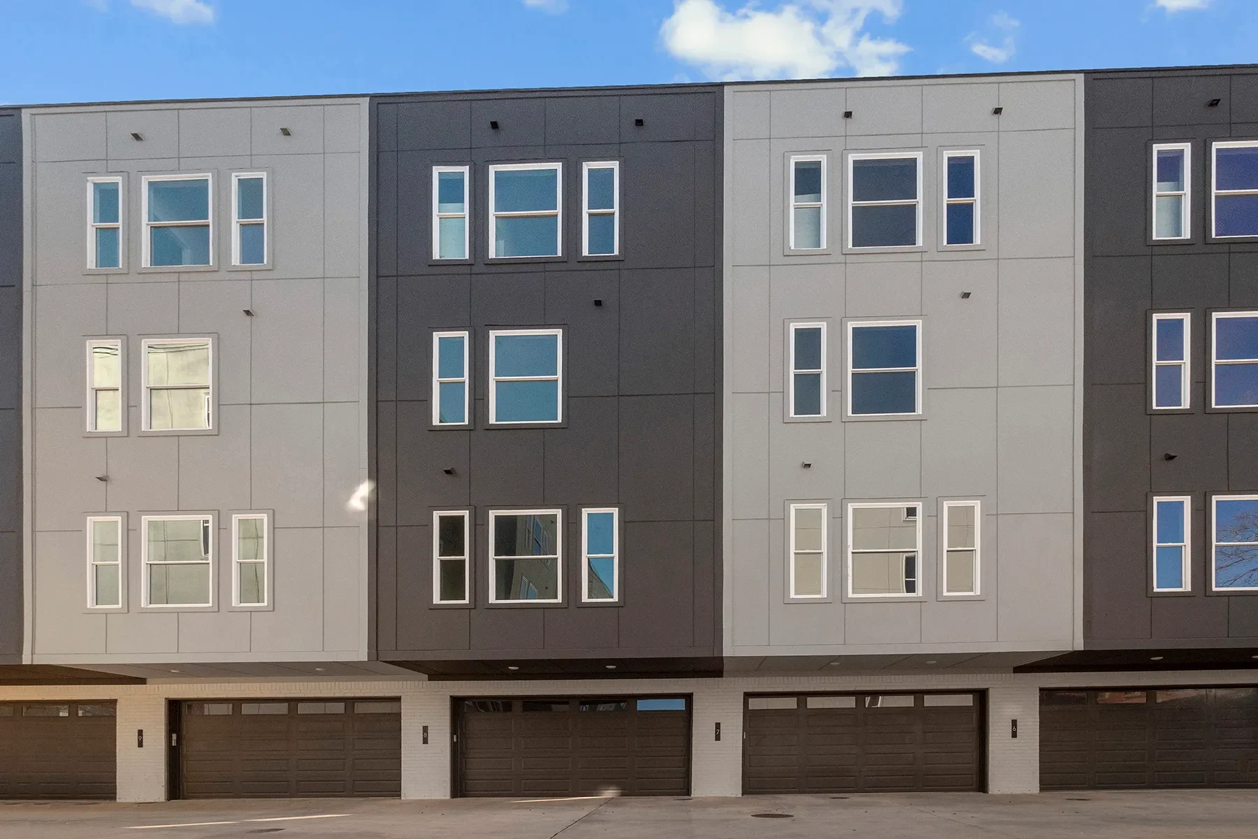 Exterior photo 11