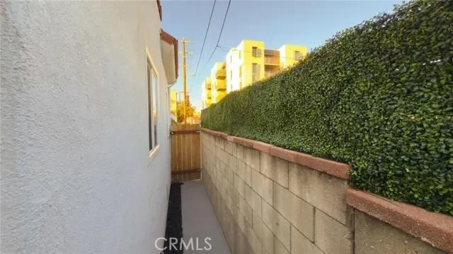 4380 W 28th Street, Los Angeles, CA 90018, Los Angeles, California, United States. - Photo 9
