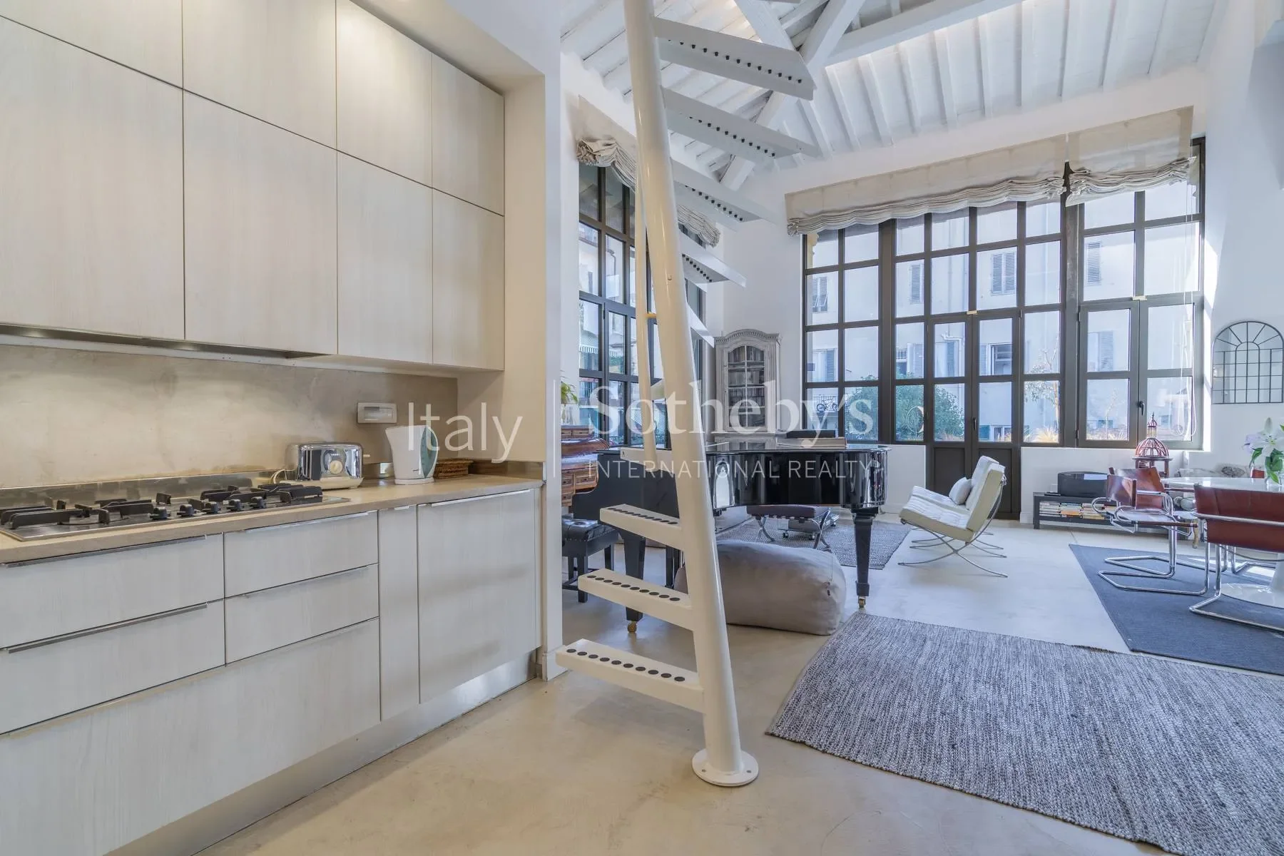 Gallery photo 4