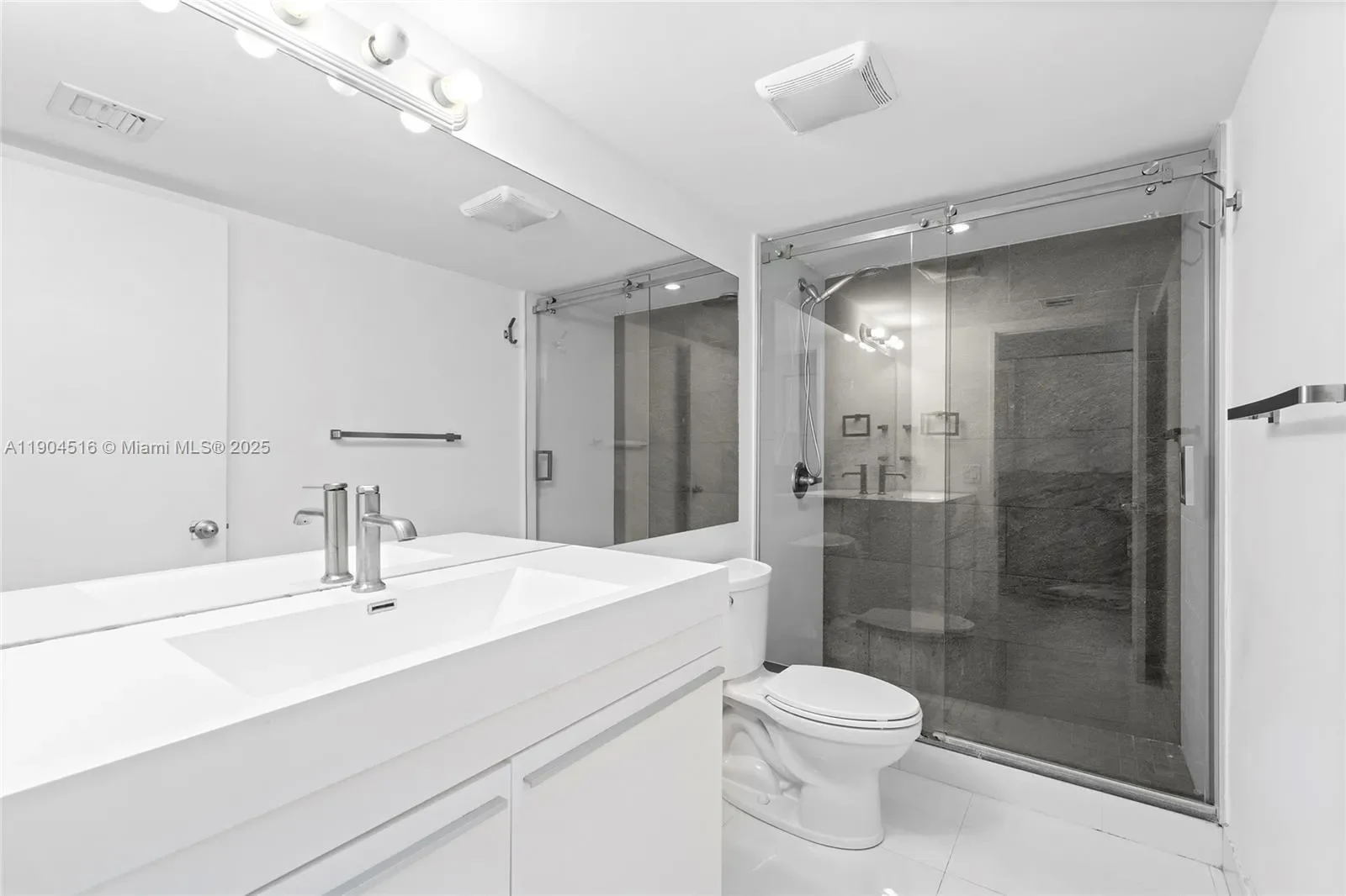 161 Crandon Blvd 419, Key Biscayne, Florida, United States. - Photo 12