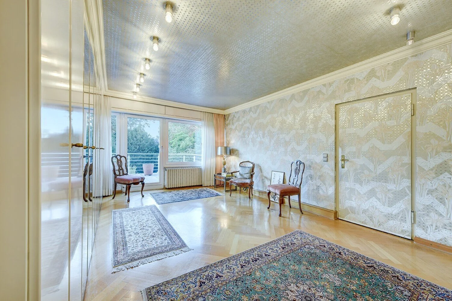 Gallery photo 9