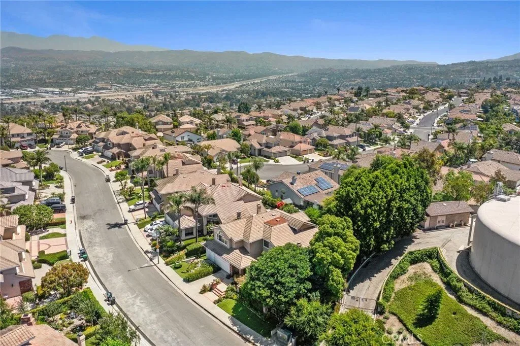 2811 N Roxbury Street, Orange, California, United States. - Photo 7