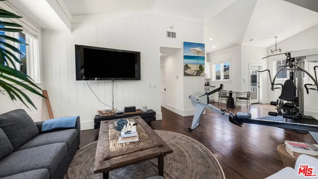 30718 Pacific Coast Highway, Malibu, California, United States. - Photo 23