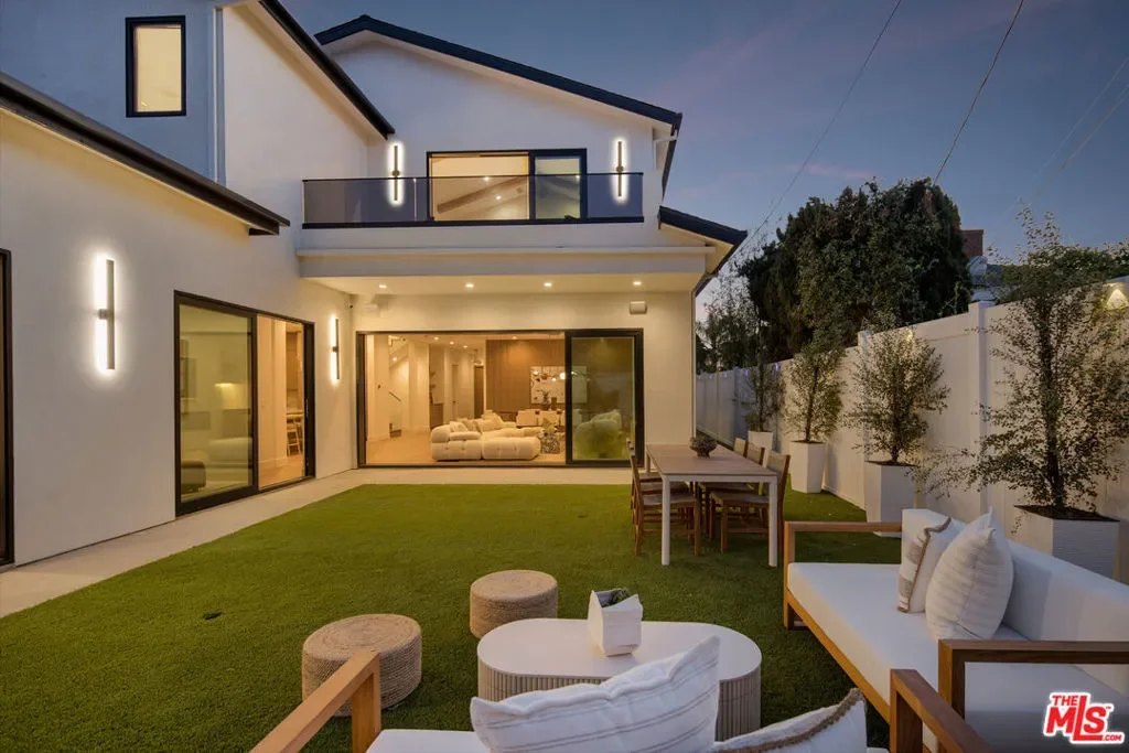 3910 Mclaughlin Avenue, Los Angeles, California, United States. - Photo 4