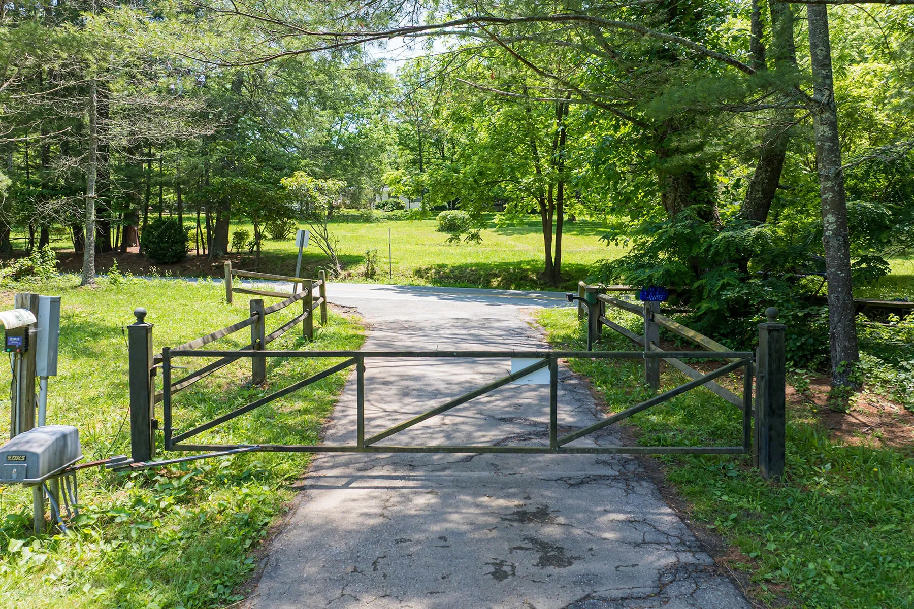 173 Avery Creek Road, Arden, NC 28704, Arden, North Carolina, United States. - Photo 31