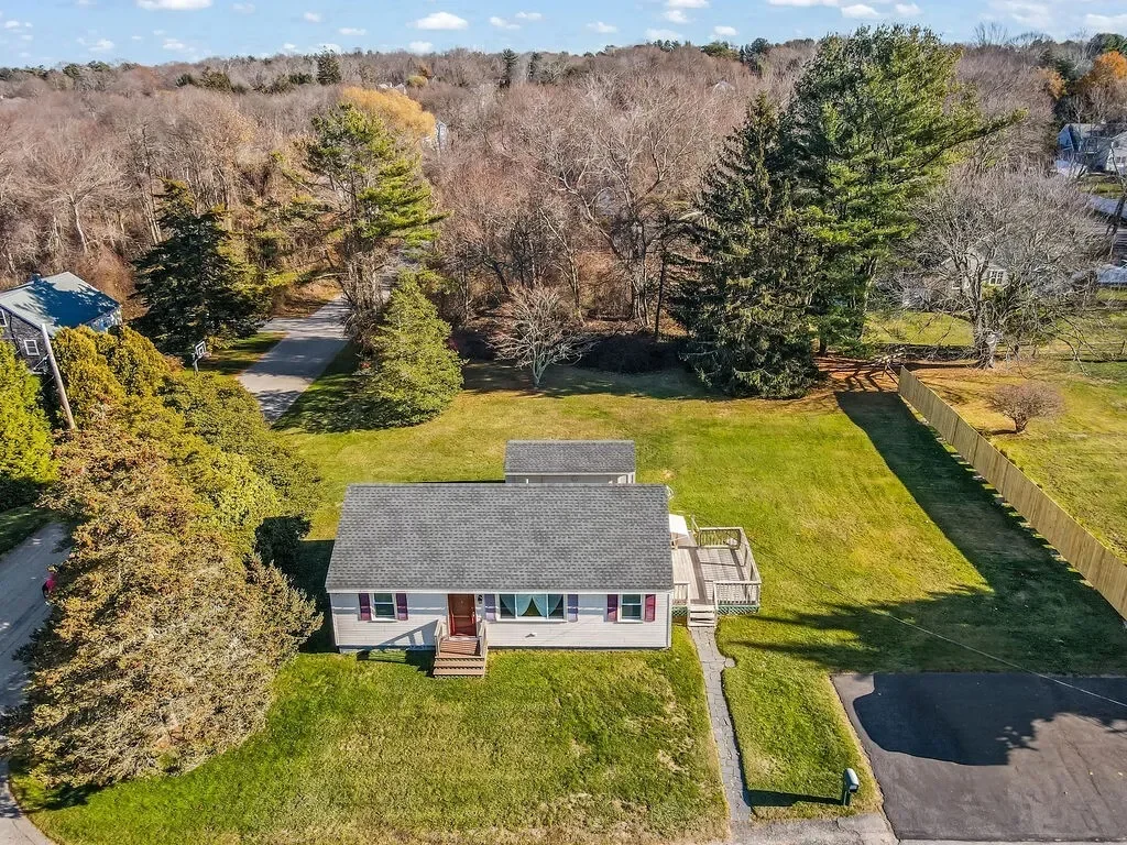 8 Starboard Avenue, Jamestown, Rhode Island, United States. - Photo 16