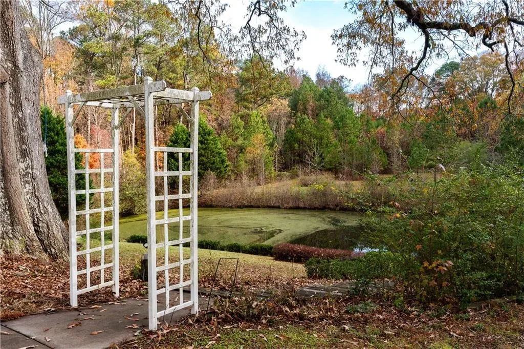 8105 Jot Em Down Road, Gainesville, Georgia, United States. - Photo 46