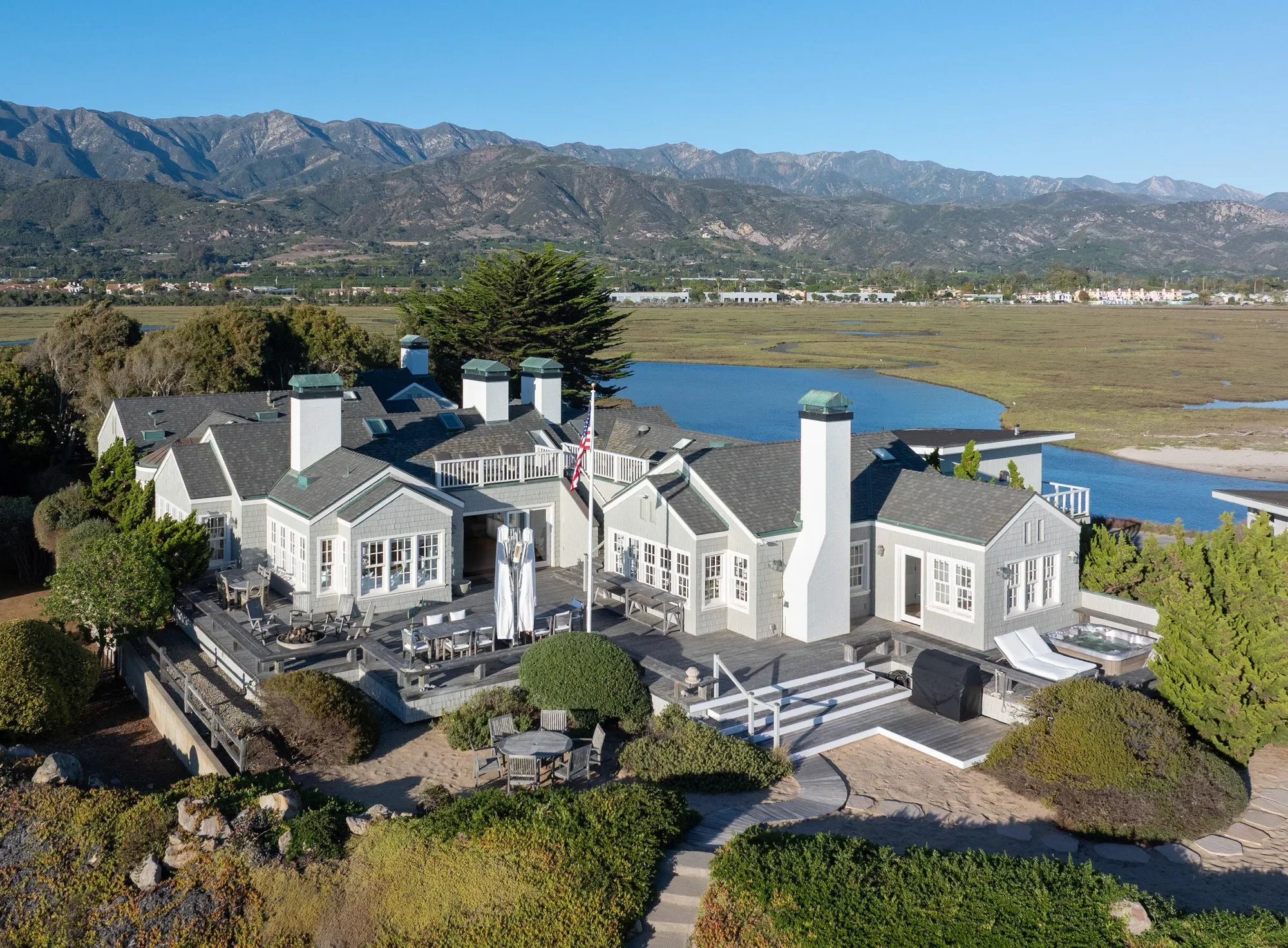 571 Sand Point Road, Carpinteria, California, United States. - Photo 21