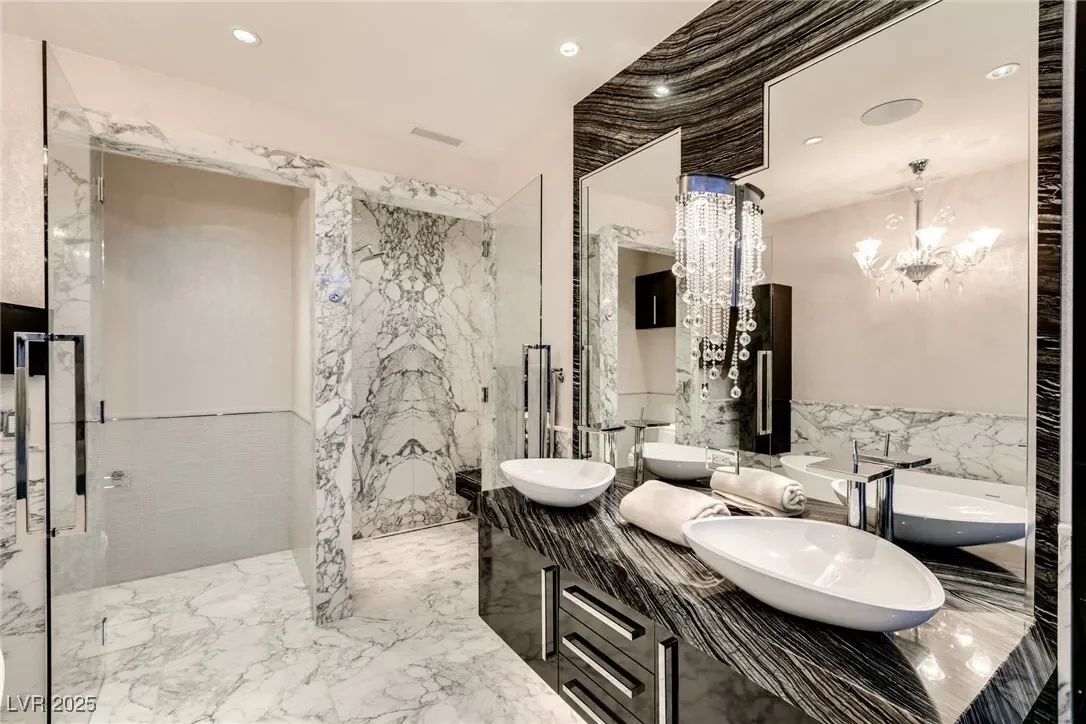 3750 Las Vegas Boulevard 4107, Las Vegas, Nevada, United States. - Photo 35