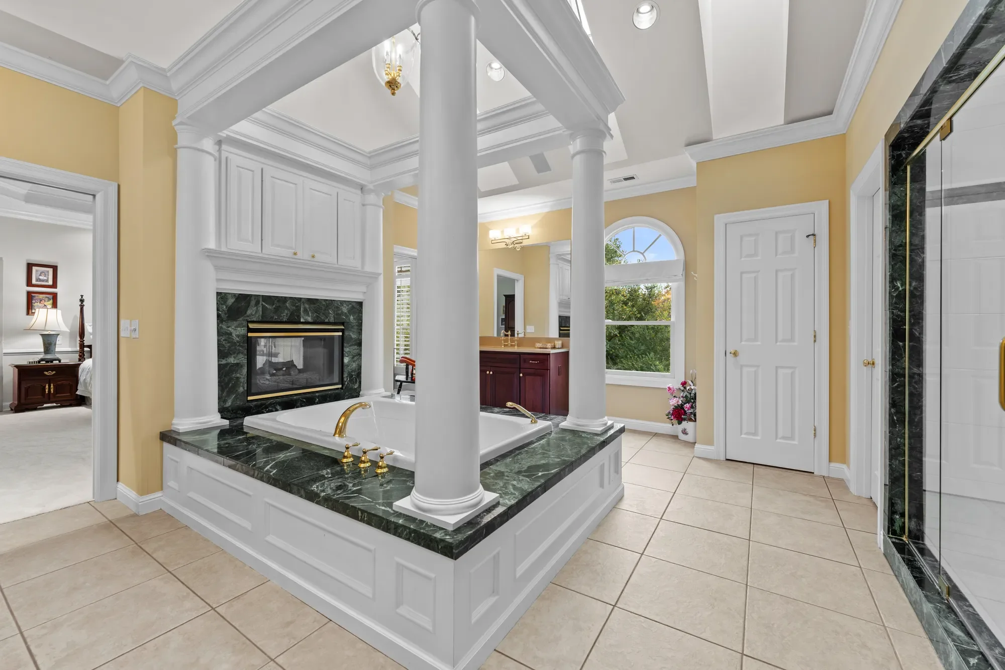 41 Manderleigh Estates Court , Frontenac, MO 63131, Town and Country, Missouri, United States. - Photo 21