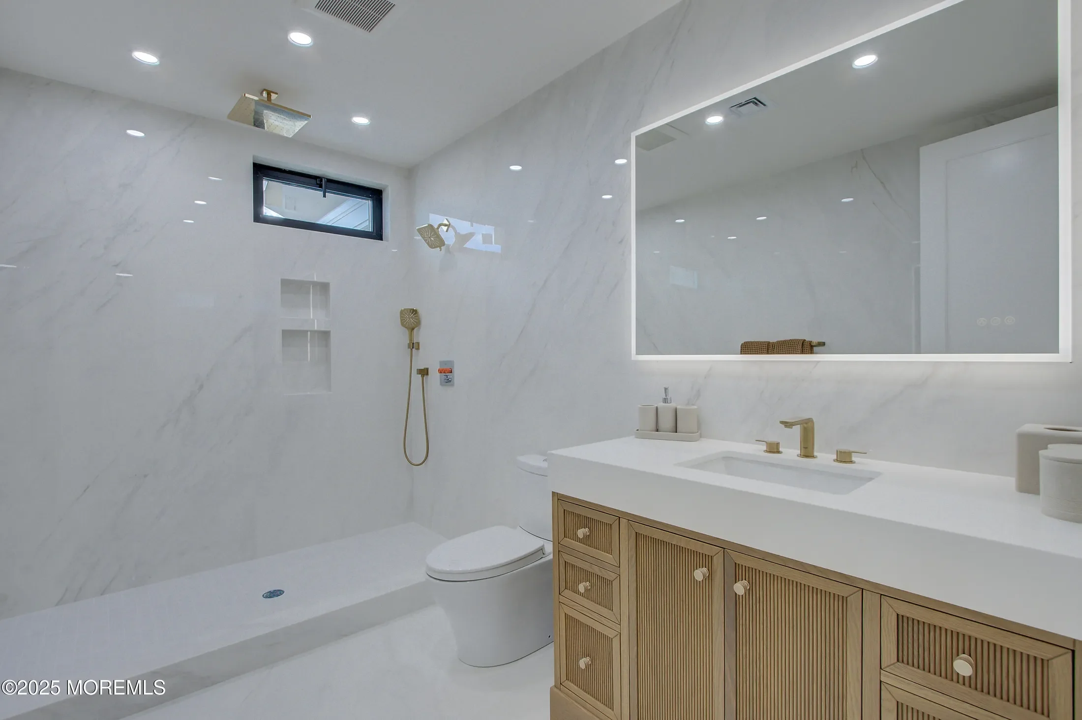 2 Seashore Drive, Long Branch, New Jersey, United States. - Photo 31