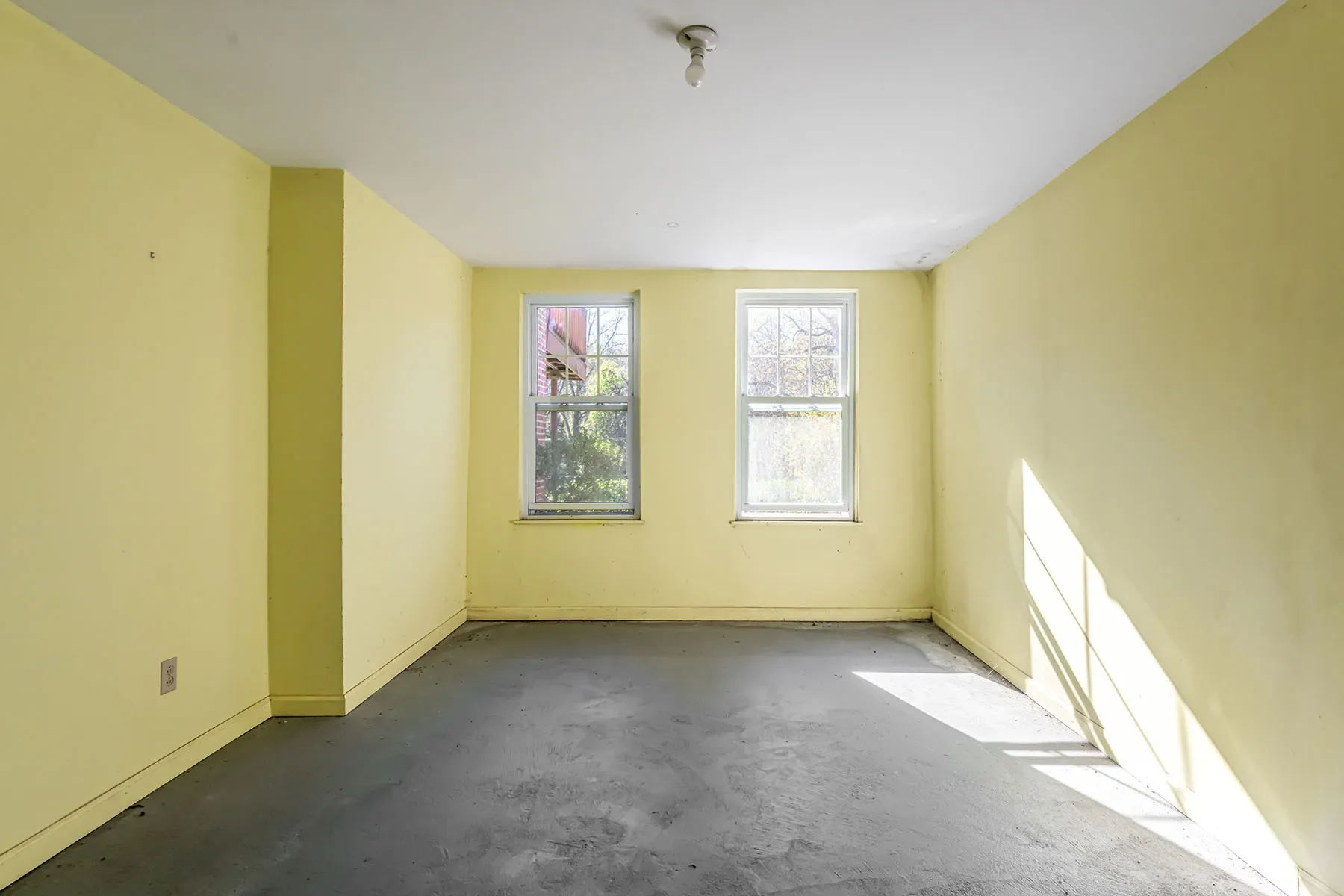 325 Vanderbilt Road, Asheville, NC 28803, Asheville, North Carolina, United States. - Photo 13