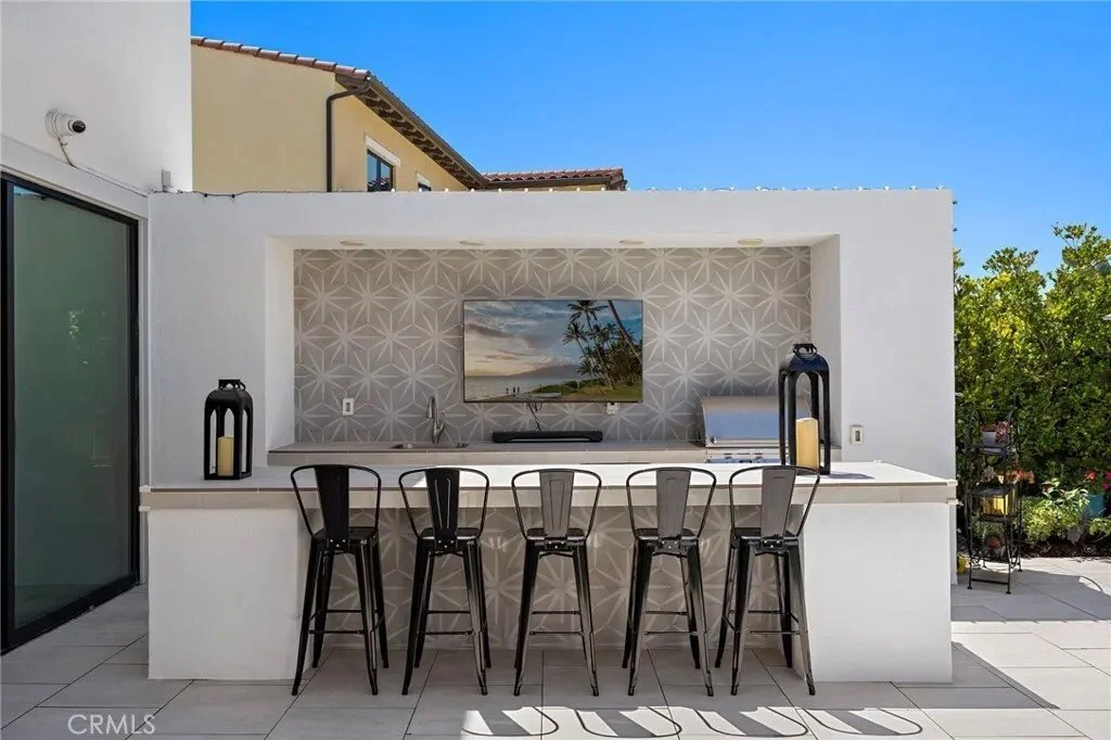 93 Interstellar, Irvine, California, United States. - Photo 15
