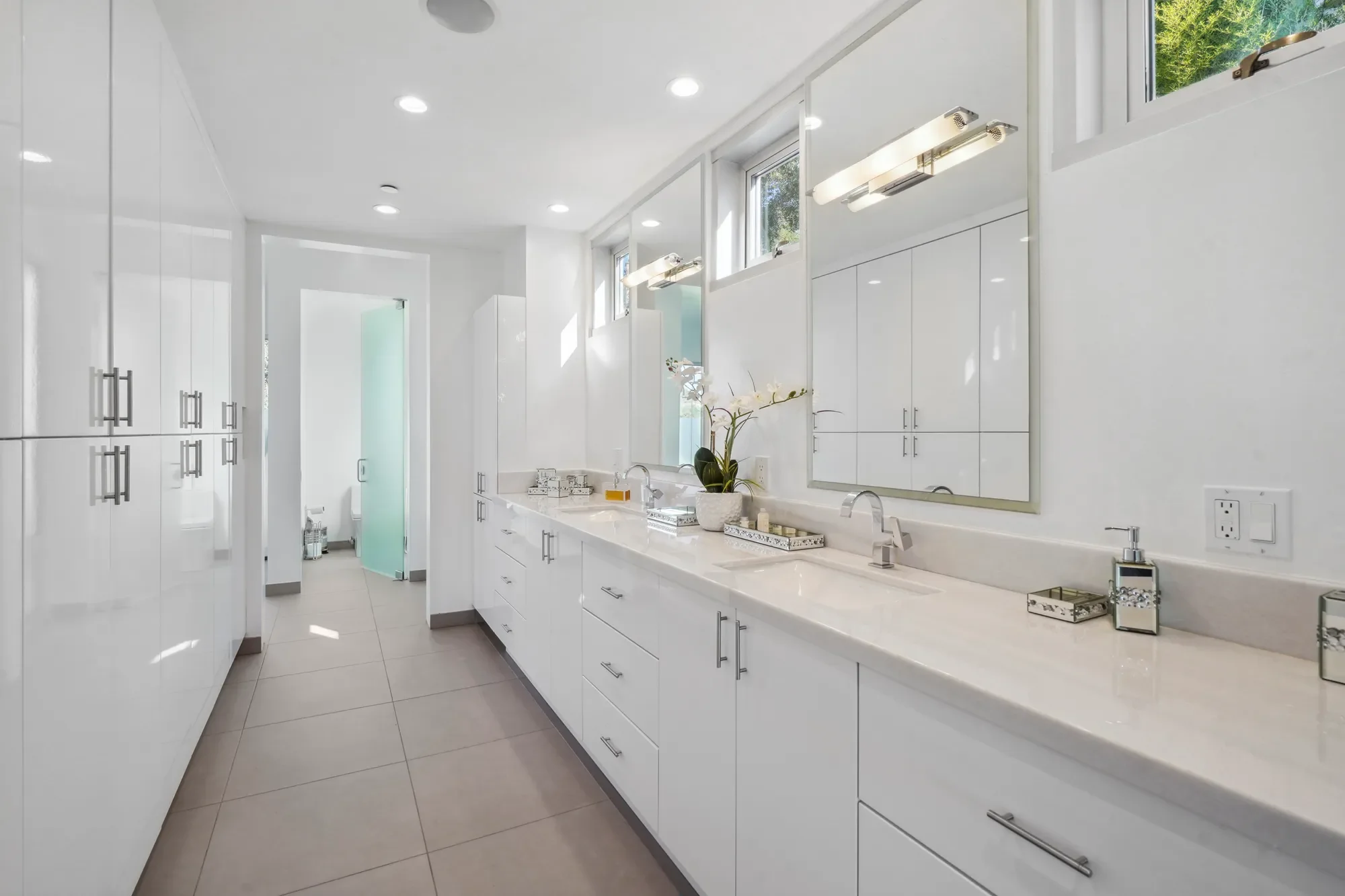 9716 Oak Pass Rd, Beverly Hills, CA 90210, Beverly Hills, California, United States. - Photo 34