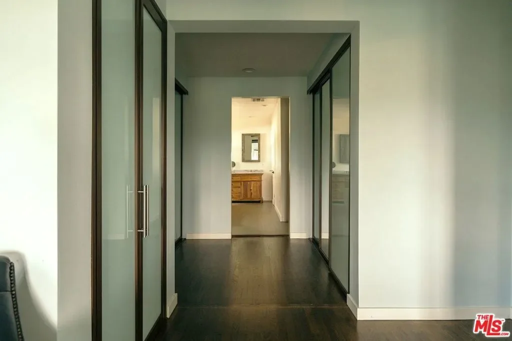 816 Hyperion Avenue, Los Angeles, California, United States. - Photo 10
