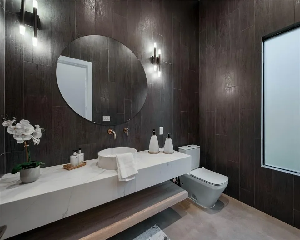 3221 N Macgregor Way, Houston, Texas, United States. - Photo 4