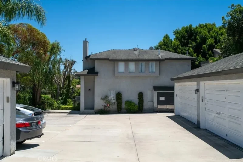 2230 Canyon Drive, Costa Mesa, California, United States. - Photo 3