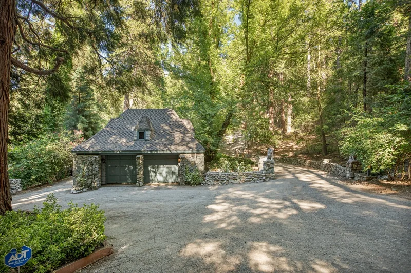 969 Oak Drive , Crestline, CA 92325, Twin Peaks, California, United States. - Photo 56