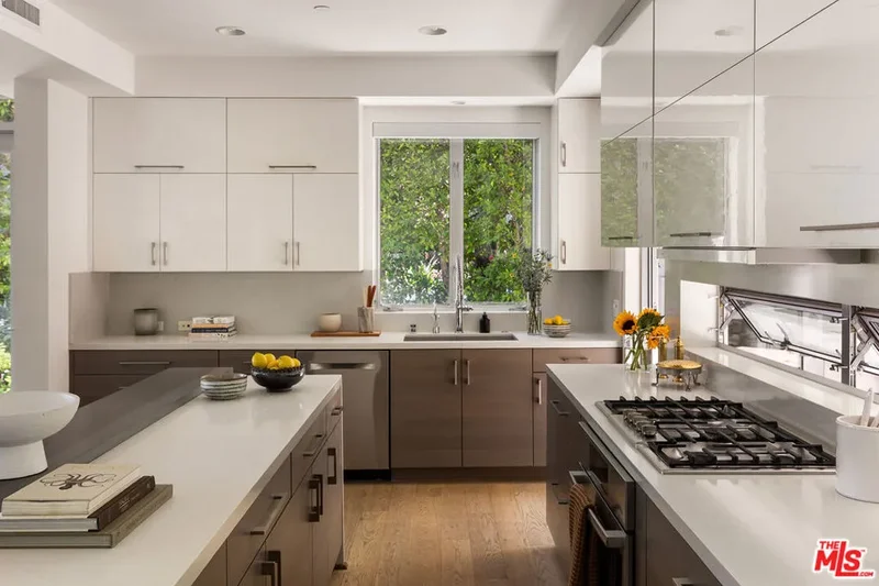 7350 Pacific View Drive, Los Angeles, California, United States. - Photo 7