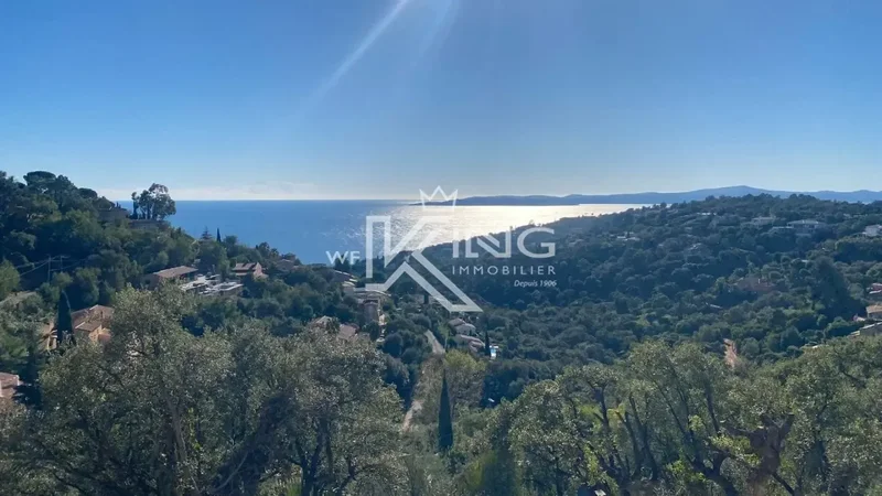 Roquebrune-sur-Argens, Provence-Alpes-Côte d'Azur, France. - Photo 2