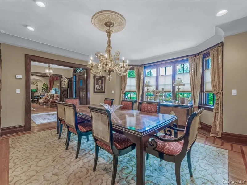 14 Magnolia Drive, Great Neck, NY 11021, Great Neck, New York, United States. - Photo 14