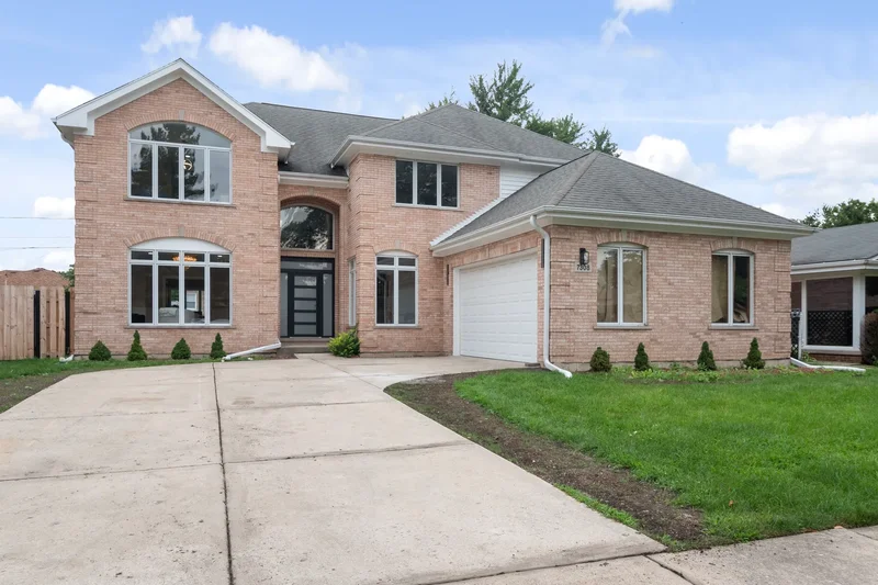 5 Bedrooms Single Family Detached