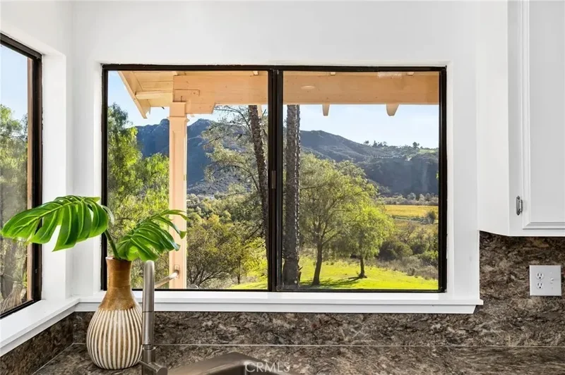 31331 Rancho Amigos, Bonsall, California, United States. - Photo 23