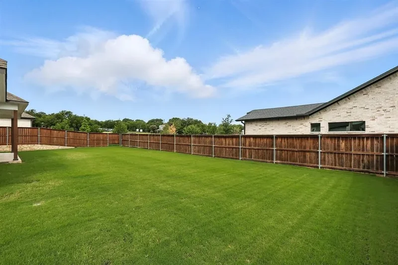 123 Aberdeen Boulevard, Lantana, Texas, United States. - Photo 30