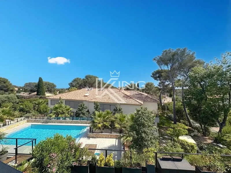 Luxury Apartment in Boulouris