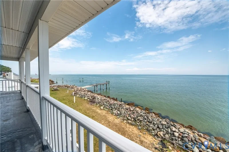 154 Riverside Drive, Deltaville, Virginia, United States. - Photo 26