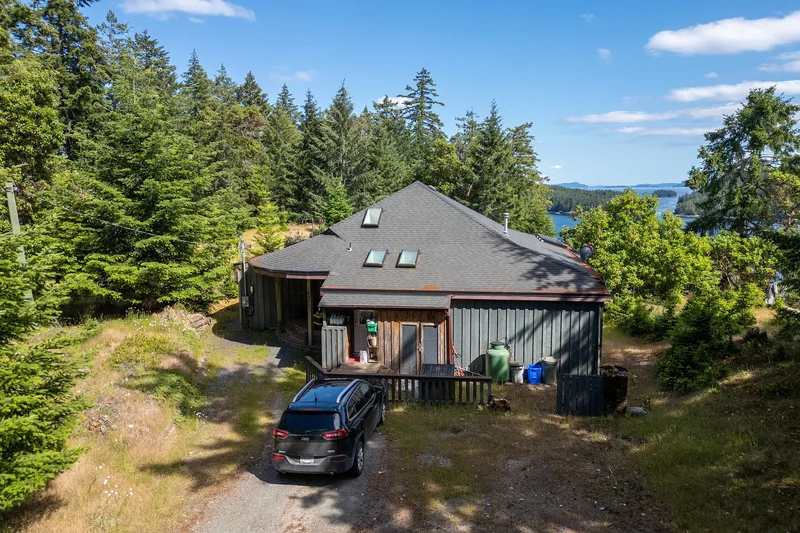 909 South Road, Gabriola Island, BC V0R 1X0, Gabriola, British Columbia, Canada. - Photo 23