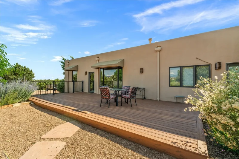 4 Sierra Verde , Santa Fe, NM 87507, Santa Fe, New Mexico, United States. - Photo 22
