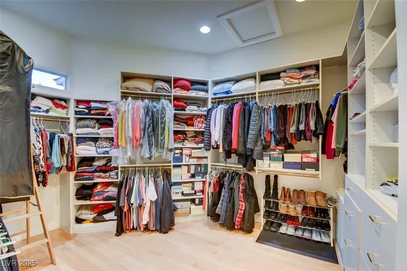3008 Astoria Pines Circle, Las Vegas, Nevada, United States. - Photo 38