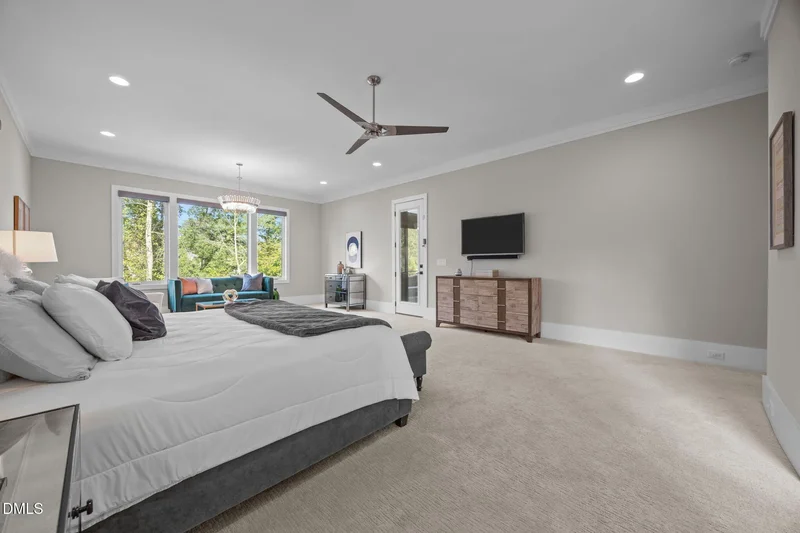 5 Bedrooms Single Family Detached