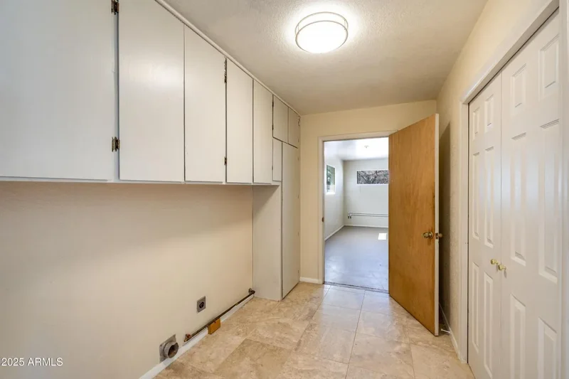 8230 Koch Field Road, Flagstaff, Arizona, United States. - Photo 22
