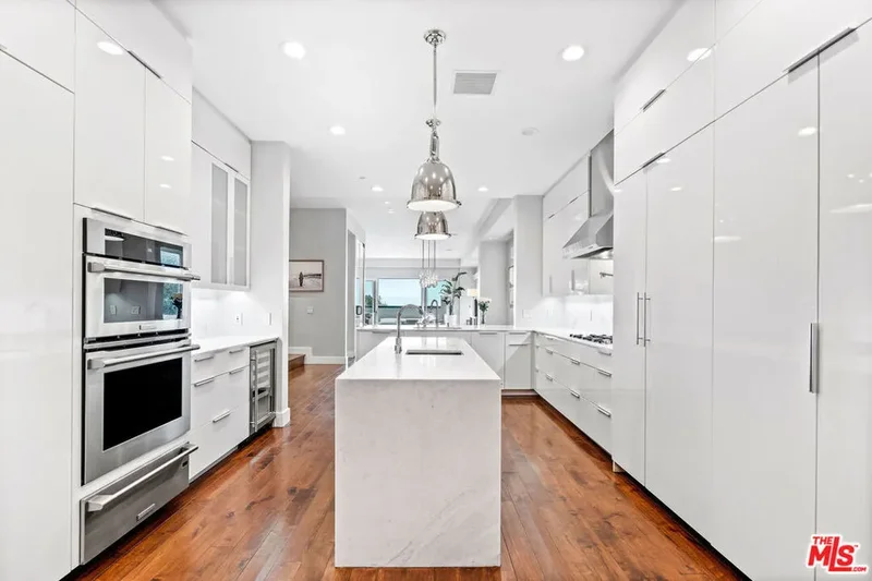 22065 Pacific Coast Highway 1, Malibu, California, United States. - Photo 14