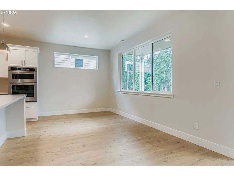 7827 SW THORNBRIDGE TER, Beaverton, Oregon, United States. - Photo 23