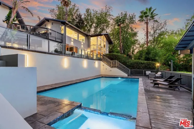 4854 Brewster Drive, Los Angeles, California, United States. - Photo 57