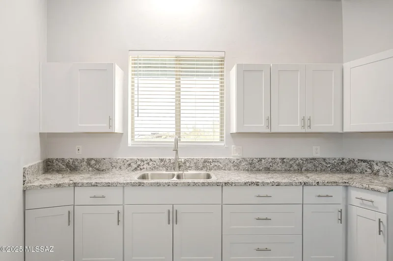 6060 N Camino Almonte, Tucson, AZ 85718, Tucson, Arizona, United States. - Photo 26