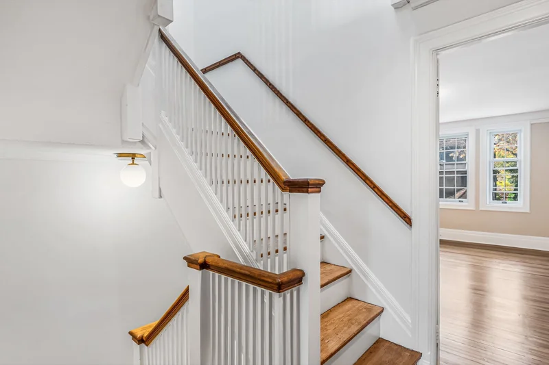 40 Slocum Crescent , Forest Hills, NY 11375, New York, New York, United States. - Photo 21